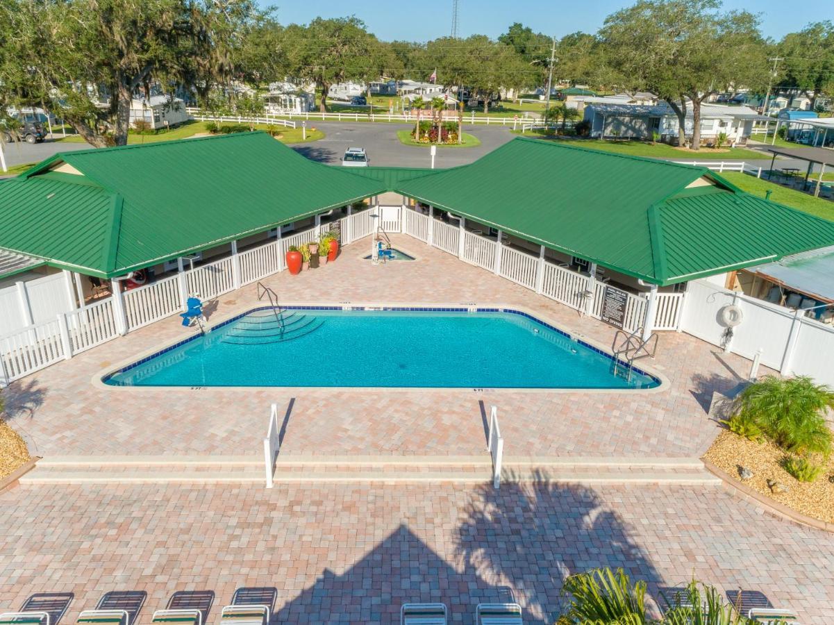 Red Oaks Villa Bushnell Exterior photo