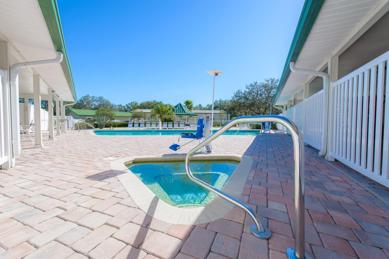 Red Oaks Villa Bushnell Exterior photo